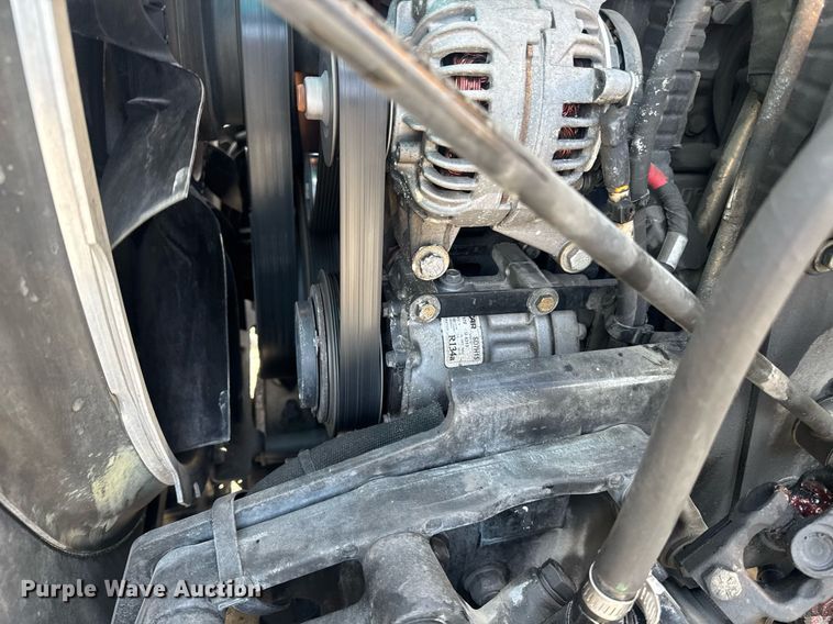 image for item EI4137 2022 Kenworth T680 semi truck