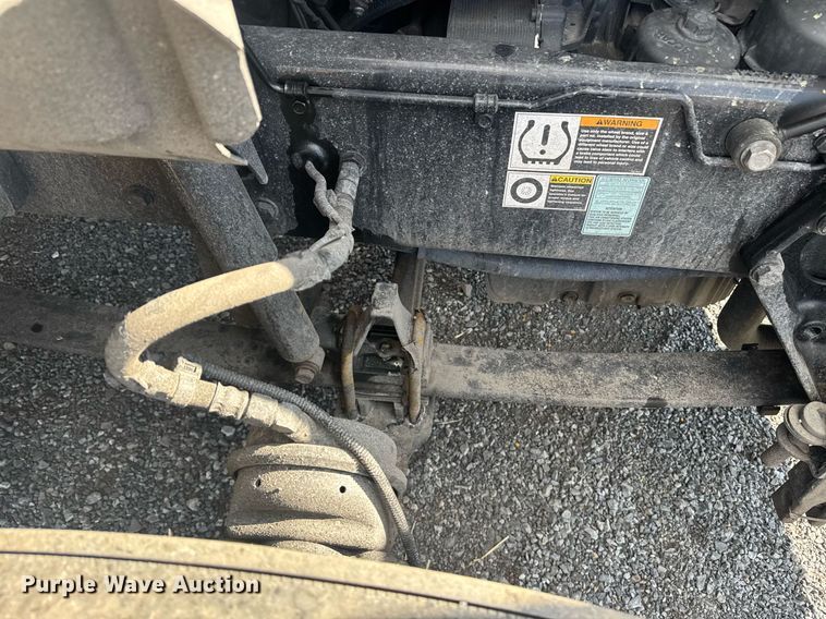 image for item EI4137 2022 Kenworth T680 semi truck