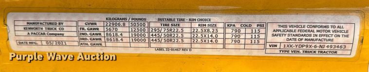 image for item EI4137 2022 Kenworth T680 semi truck