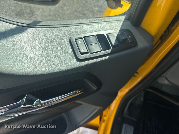 image for item EI4138 2021 Kenworth T680 semi truck