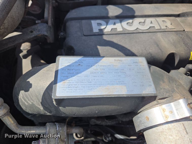 image for item EI4139 2021 Kenworth T680 semi truck