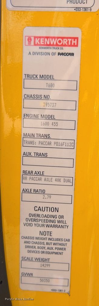 image for item EI4139 2021 Kenworth T680 semi truck