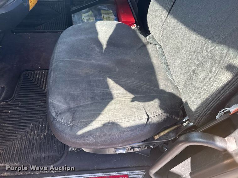 image for item EI4140 2022 Kenworth T680 semi truck