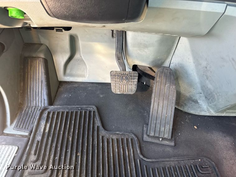 image for item EI4141 2021 Kenworth T680 semi truck