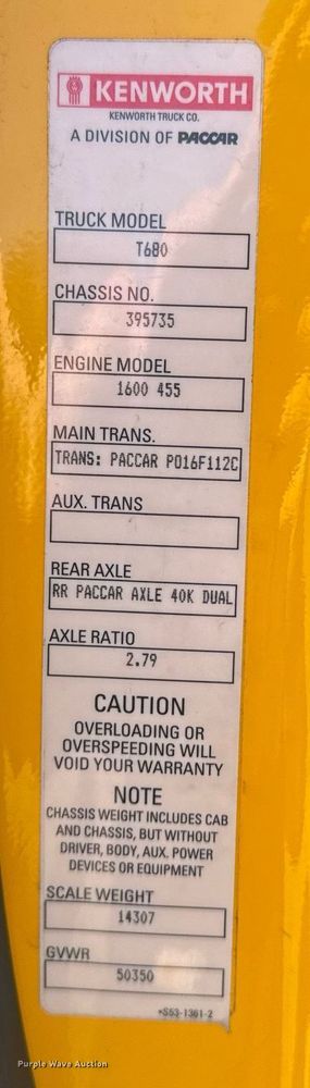image for item EI4141 2021 Kenworth T680 semi truck