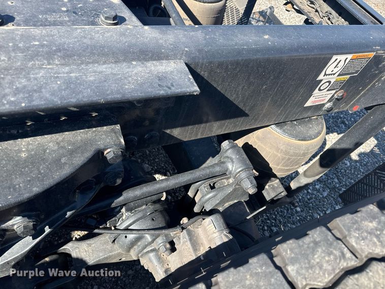 image for item EI4142 2021 Kenworth T680 semi truck