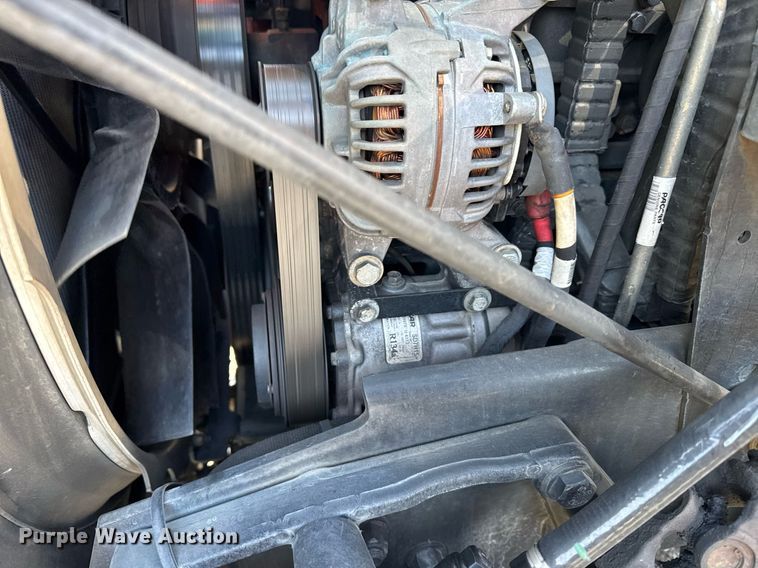 image for item EI4142 2021 Kenworth T680 semi truck