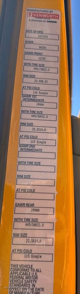 image for item EI4143 2020 Kenworth T680 semi truck