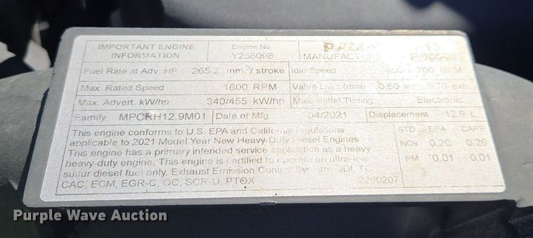 image for item EI4144 2022 Kenworth T680 semi truck