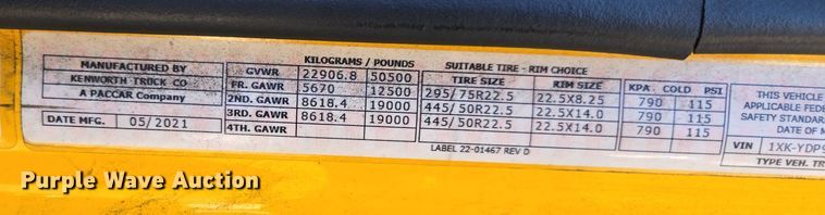 image for item EI4144 2022 Kenworth T680 semi truck