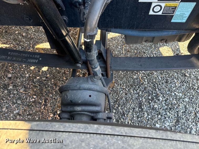 image for item EI4146 2021 Kenworth T680 semi truck