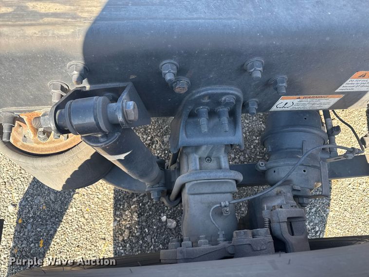 image for item EI4147 2021 Freightliner Cascadia semi truck