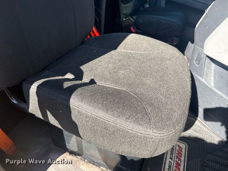 image for item EI4147 2021 Freightliner Cascadia semi truck