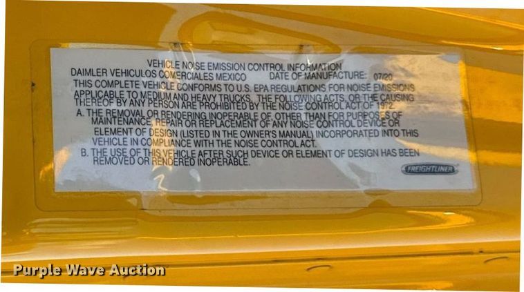 image for item EI4147 2021 Freightliner Cascadia semi truck