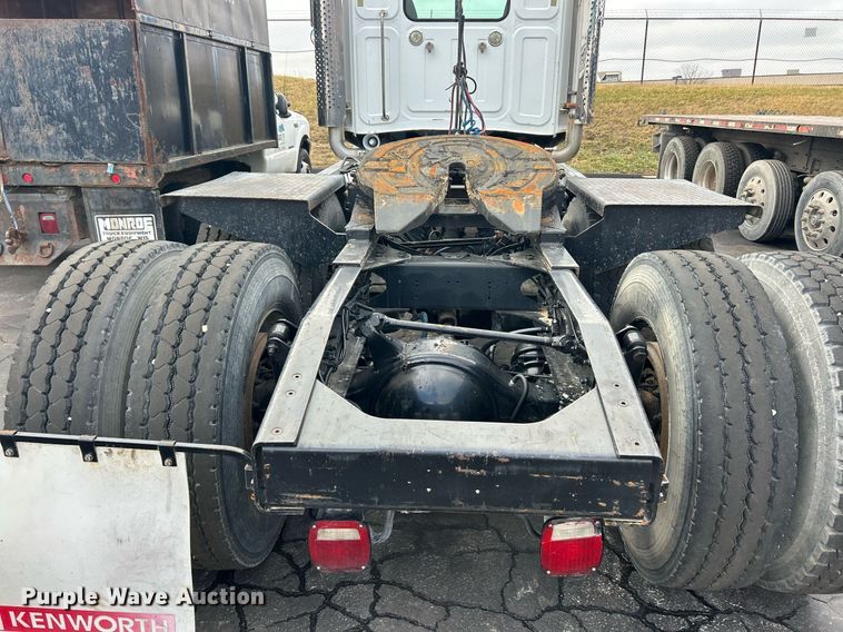 image for item EK2621 2009 Western Star 4900 semi truck