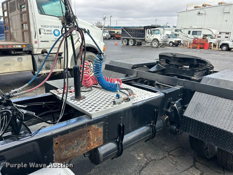 image for item EK2621 2009 Western Star 4900 semi truck