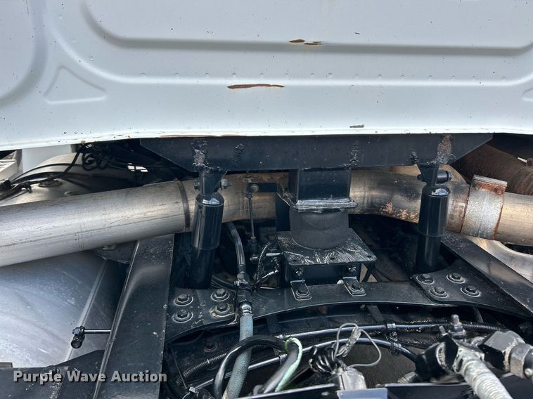 image for item EK2621 2009 Western Star 4900 semi truck