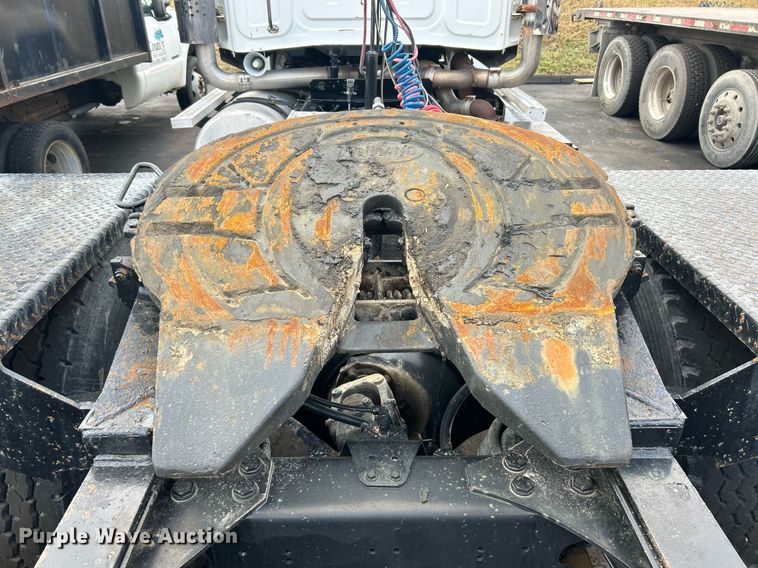 image for item EK2621 2009 Western Star 4900 semi truck