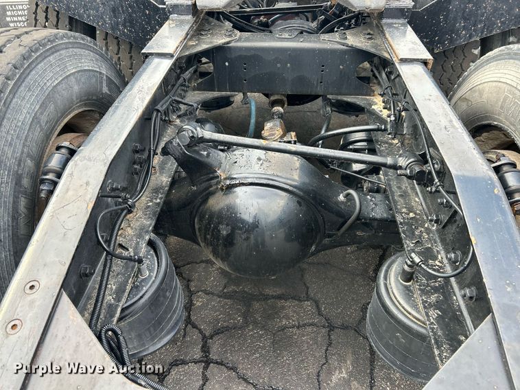 image for item EK2621 2009 Western Star 4900 semi truck