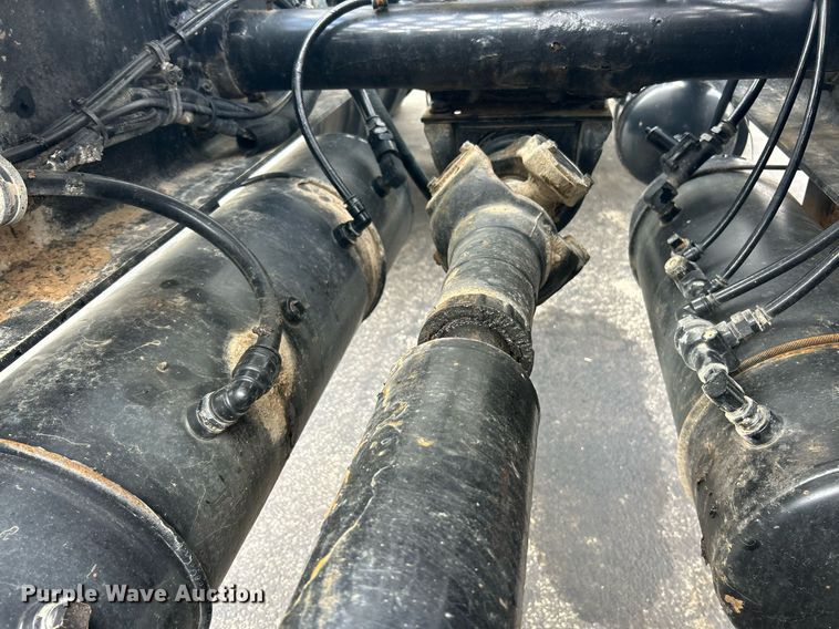 image for item EK2621 2009 Western Star 4900 semi truck