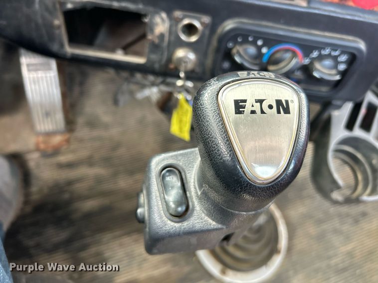 image for item EK2621 2009 Western Star 4900 semi truck