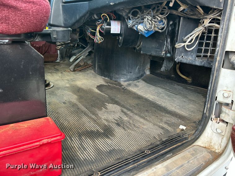 image for item EK2621 2009 Western Star 4900 semi truck