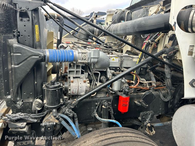 image for item EK2621 2009 Western Star 4900 semi truck