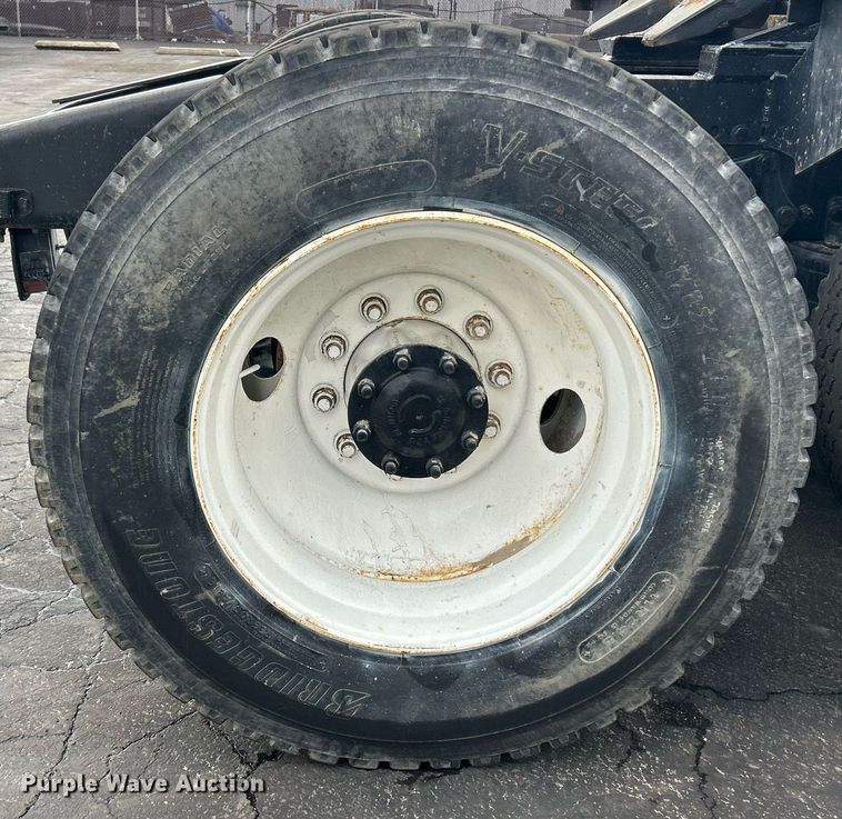 image for item EK2621 2009 Western Star 4900 semi truck