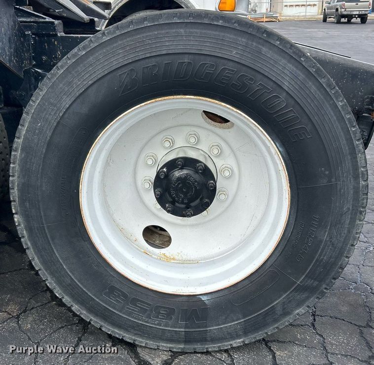 image for item EK2621 2009 Western Star 4900 semi truck