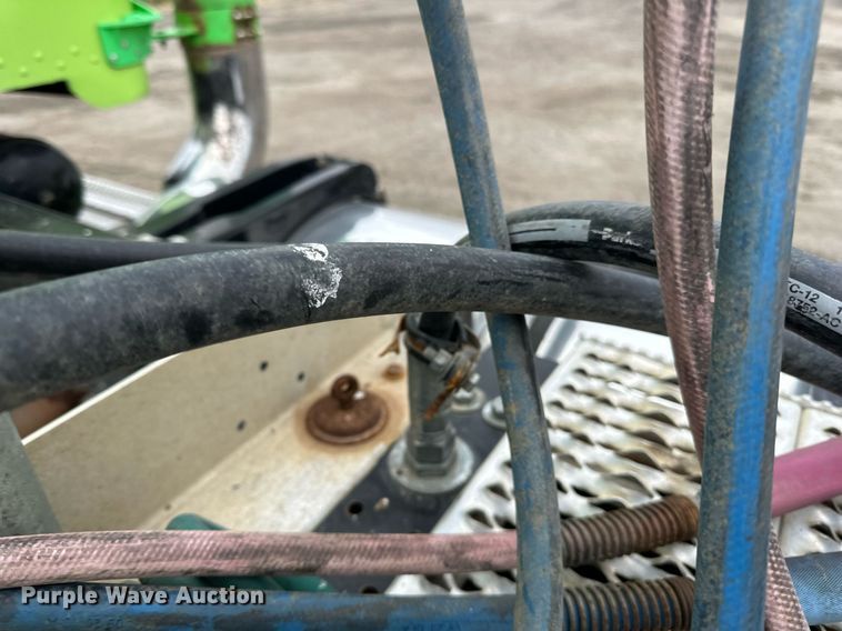 image for item EN2559 2004 Peterbilt  379 semi truck