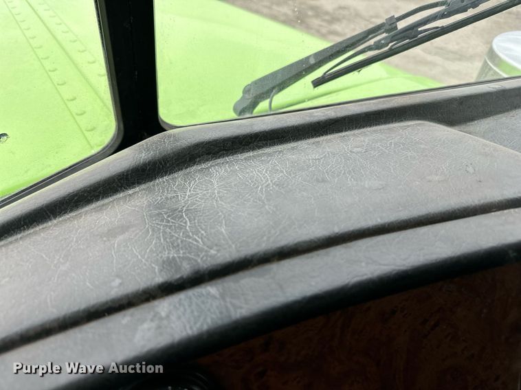 image for item EN2559 2004 Peterbilt  379 semi truck