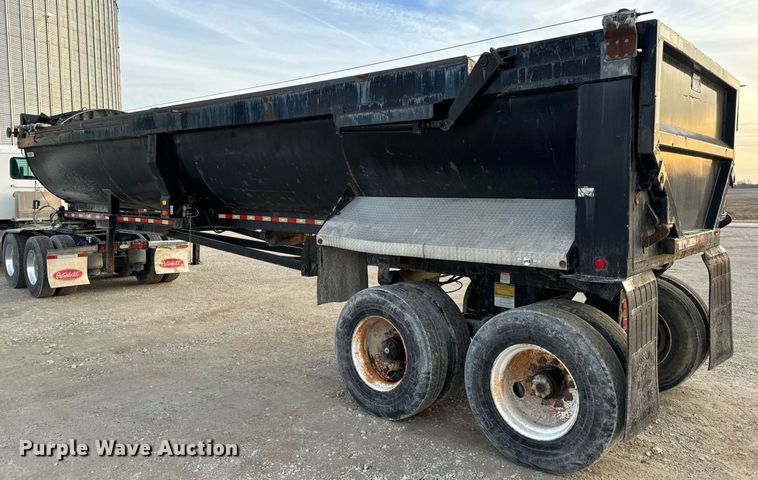image for item EN5082 2005 Clement RKHSB432 end dump trailer