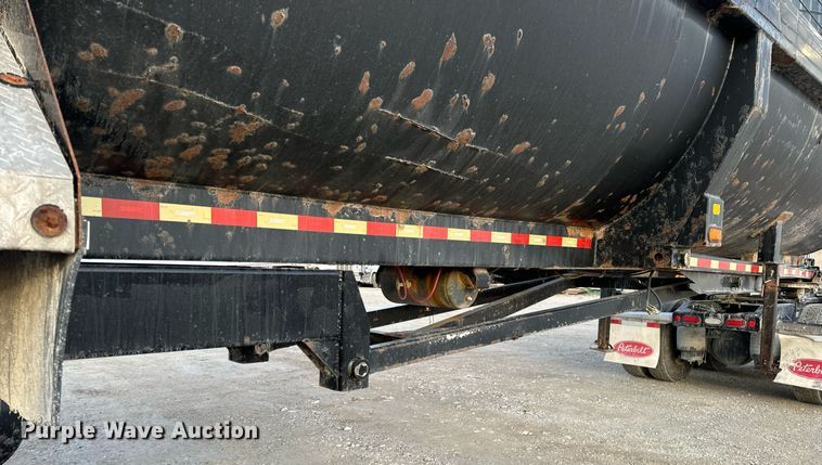 image for item EN5082 2005 Clement RKHSB432 end dump trailer