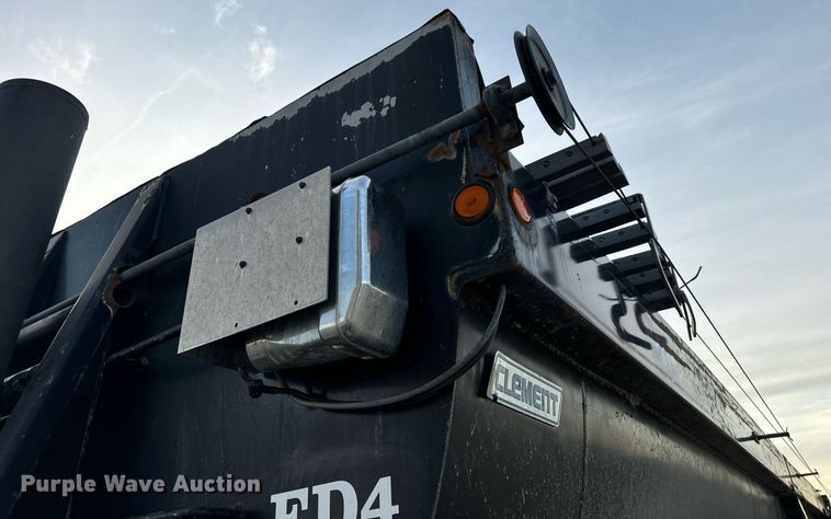 image for item EN5082 2005 Clement RKHSB432 end dump trailer
