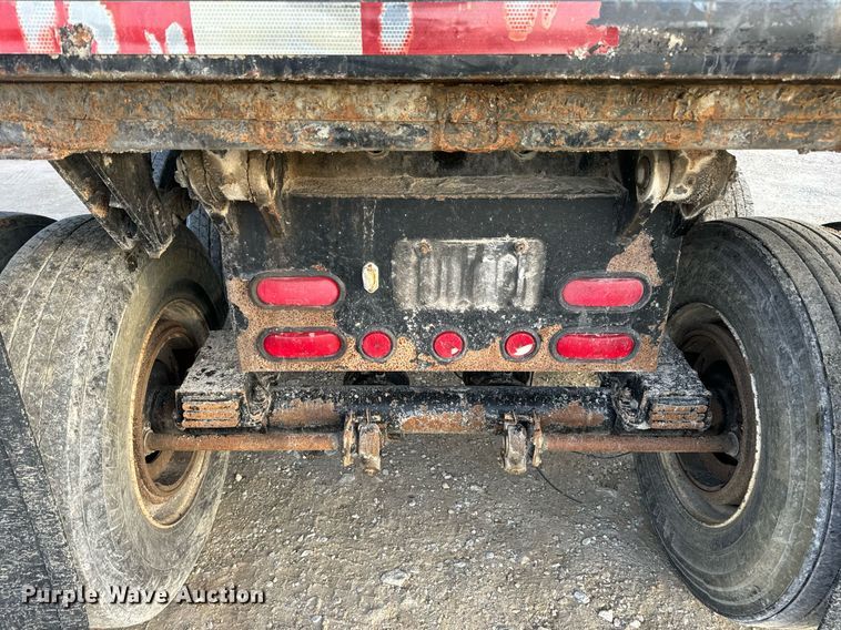 image for item EN5082 2005 Clement RKHSB432 end dump trailer