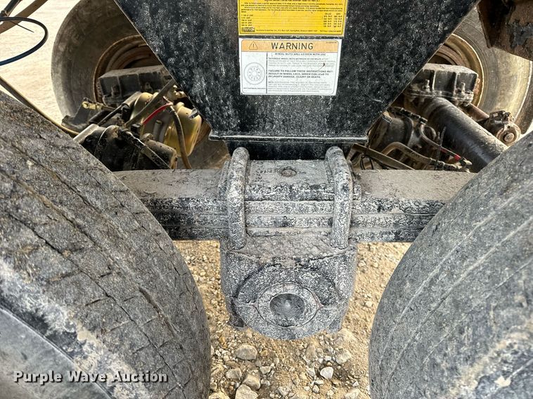 image for item EN5082 2005 Clement RKHSB432 end dump trailer