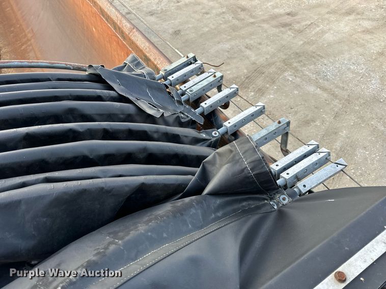 image for item EN5082 2005 Clement RKHSB432 end dump trailer