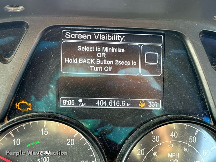 image for item EN5084 2019 Peterbilt 567 semi truck