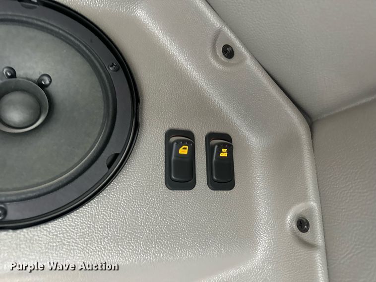 image for item EN5085 2021 Peterbilt semi truck