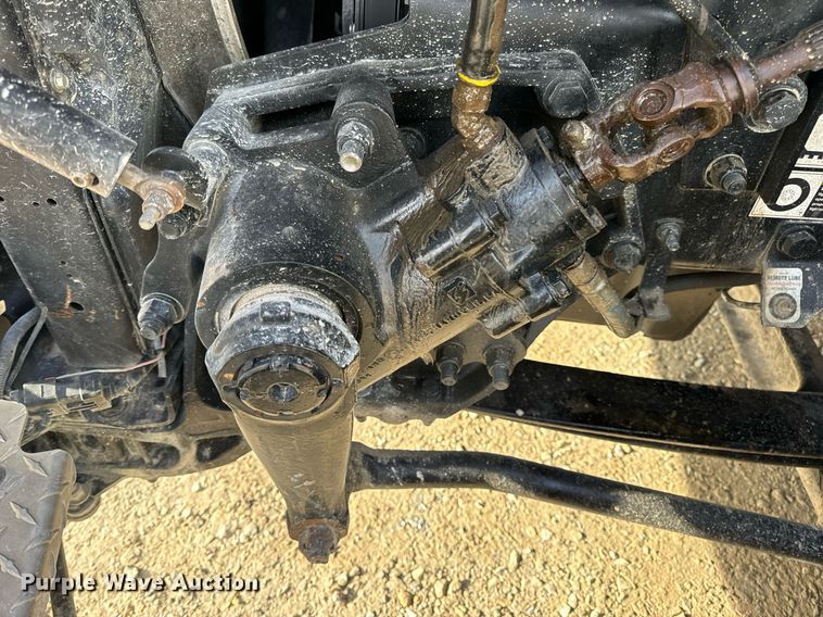 image for item EN5085 2021 Peterbilt semi truck