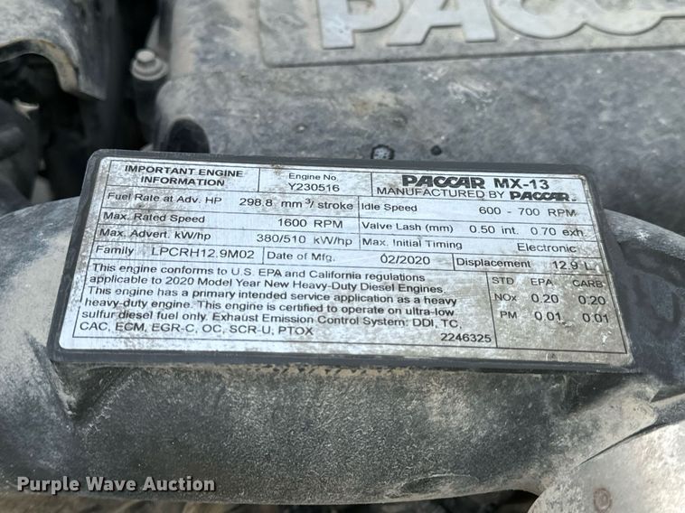 image for item EN5085 2021 Peterbilt semi truck