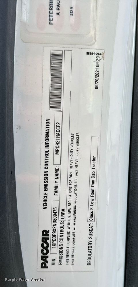 image for item EN5086 2022 Peterbilt 567 semi truck