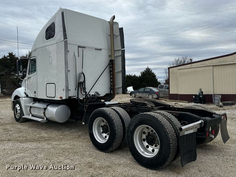 image for item EN5097 2009 Freightliner Columbia semi truck