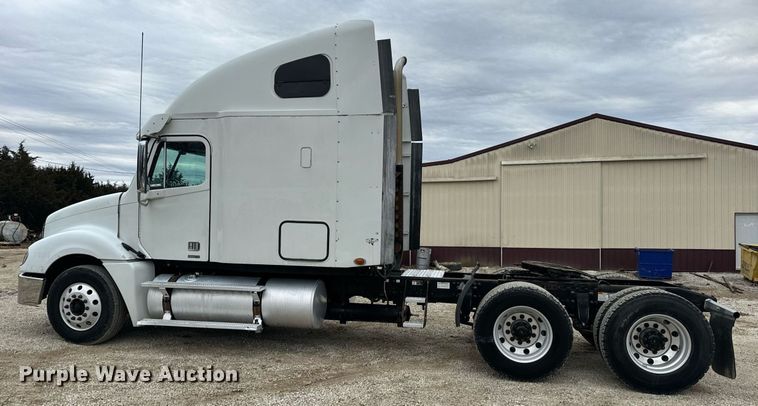 image for item EN5097 2009 Freightliner Columbia semi truck