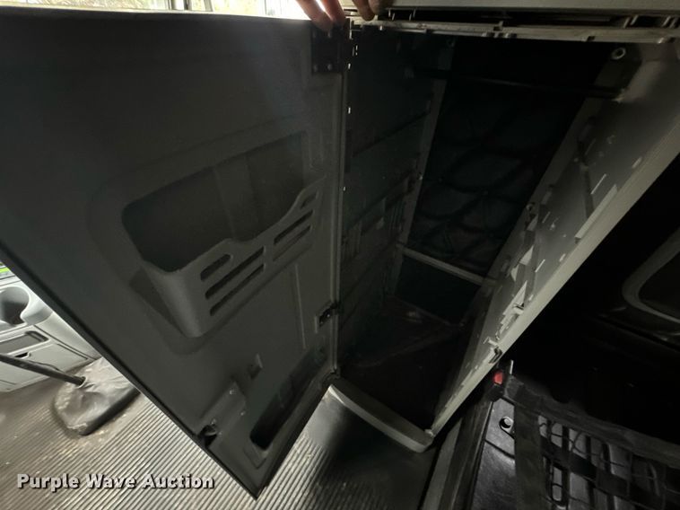 image for item EN5097 2009 Freightliner Columbia semi truck