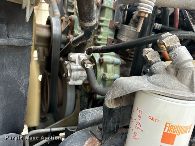 image for item EN5097 2009 Freightliner Columbia semi truck