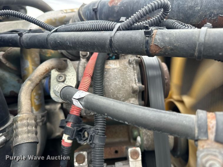 image for item EN5097 2009 Freightliner Columbia semi truck