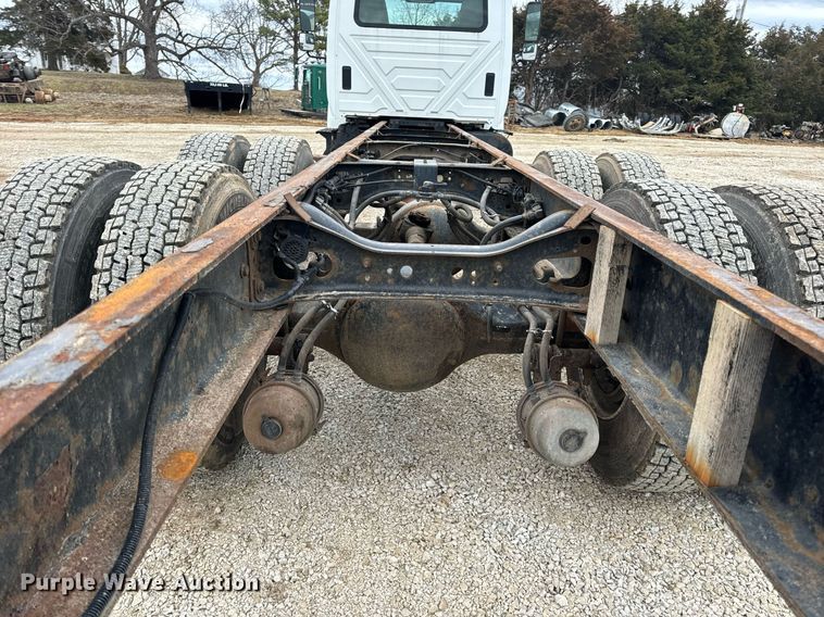 image for item EN5098 2007 International 4400 truck cab and chassis