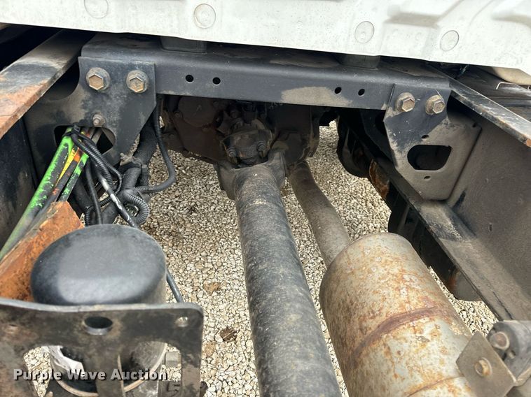 image for item EN5098 2007 International 4400 truck cab and chassis