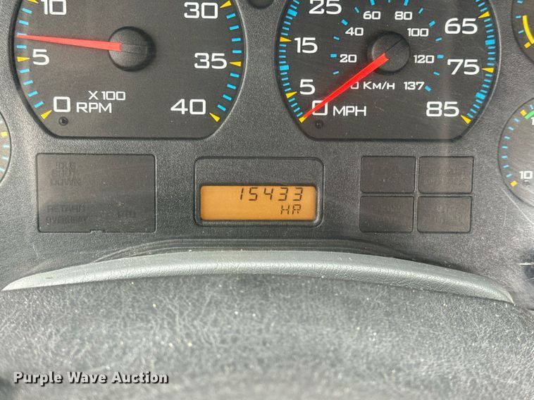 image for item EN5098 2007 International 4400 truck cab and chassis